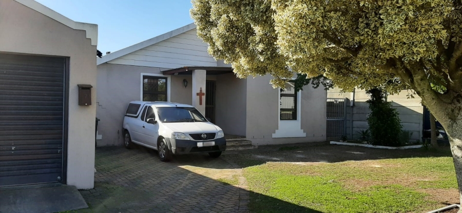 3 Bedroom Property for Sale in Vredekloof Western Cape